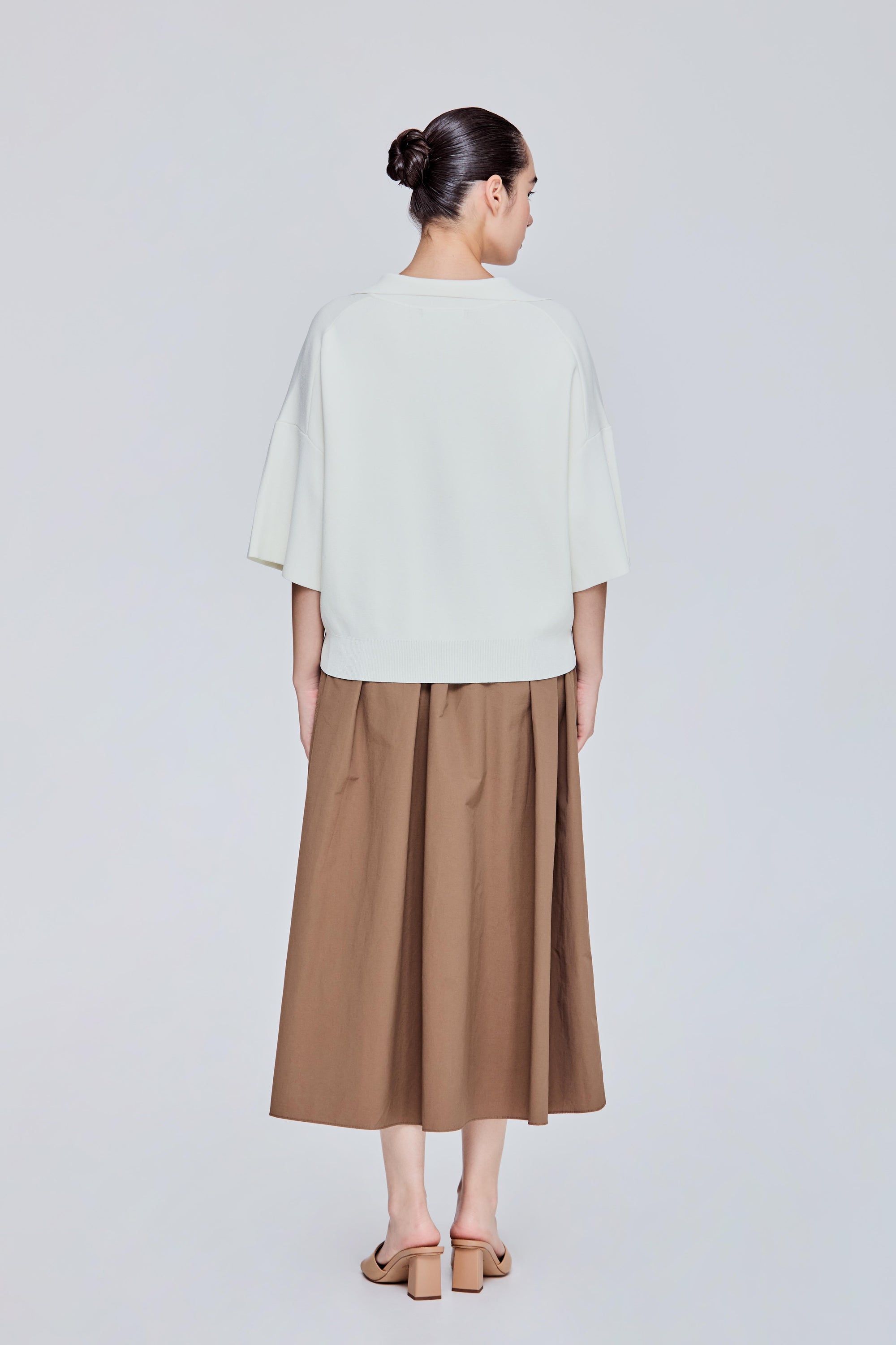 color:IVORY