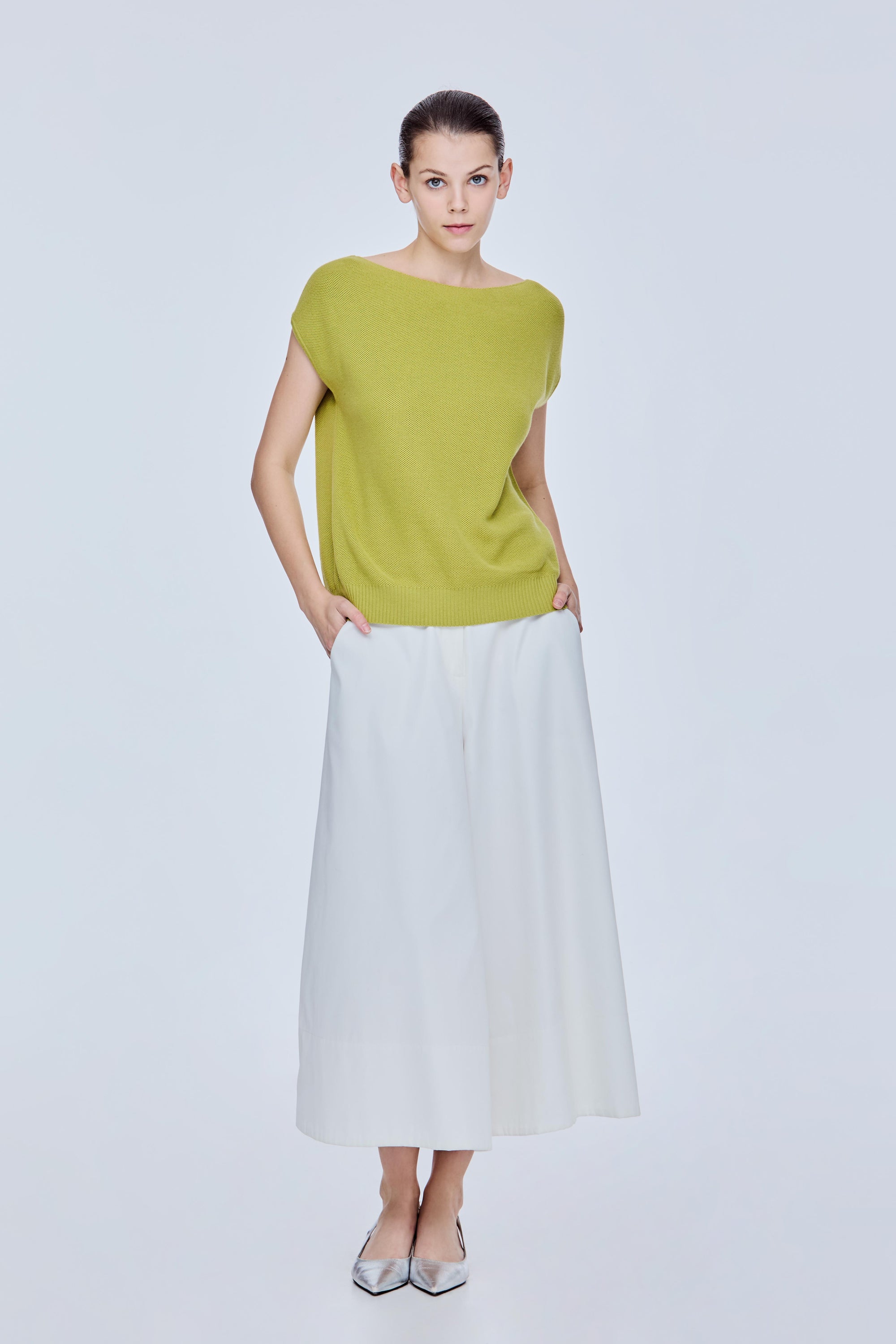 color:LIME