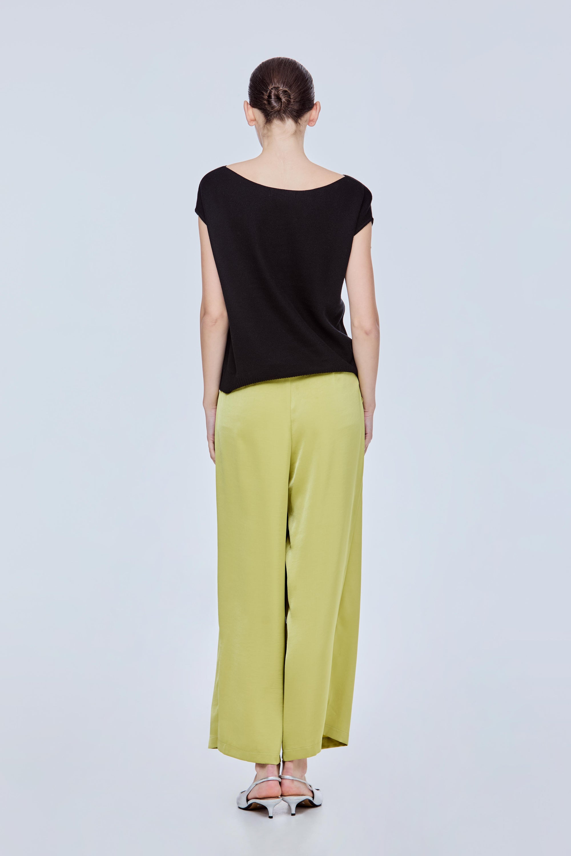 color:NOIR