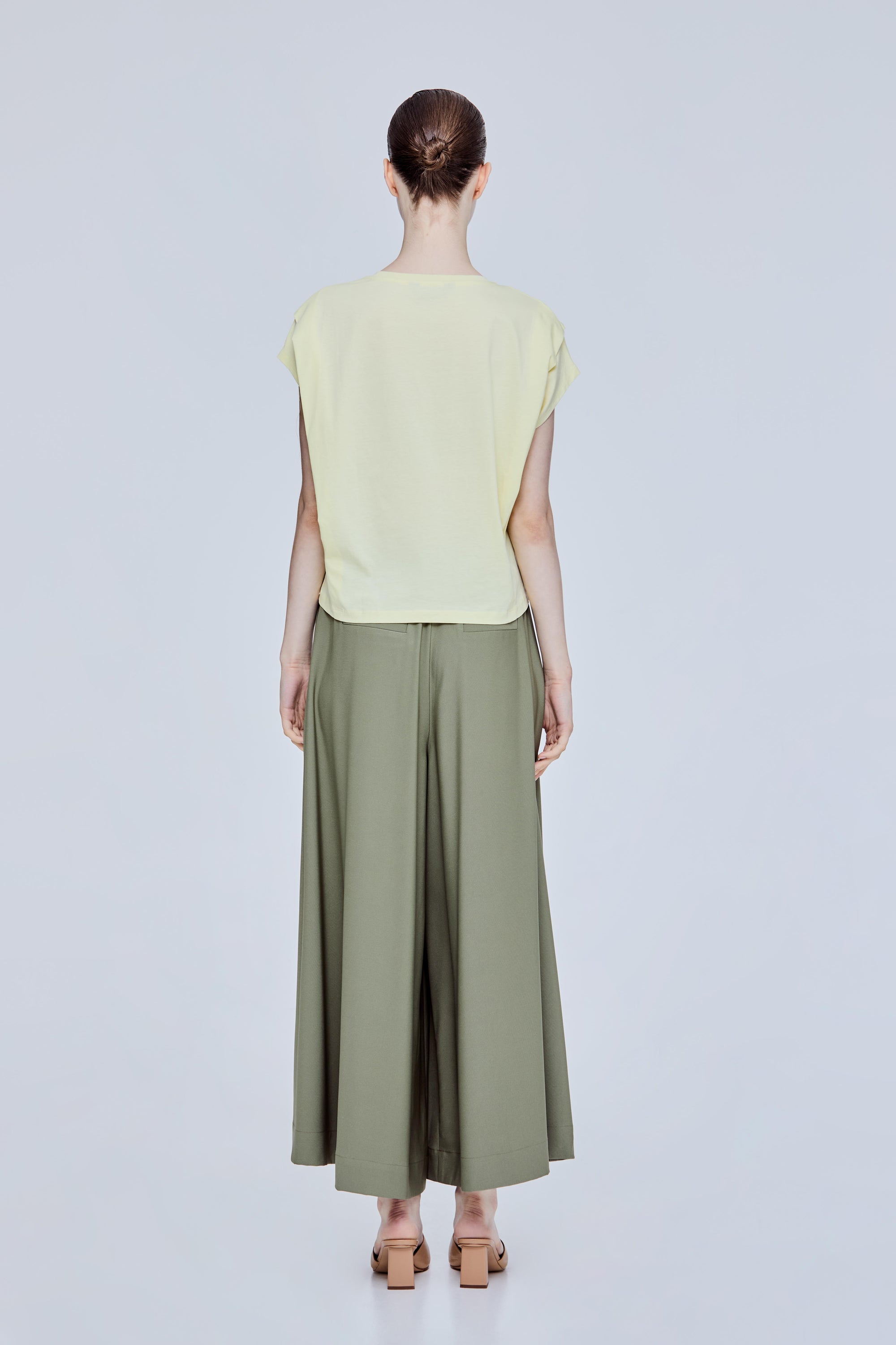 color:PALE YELLOW