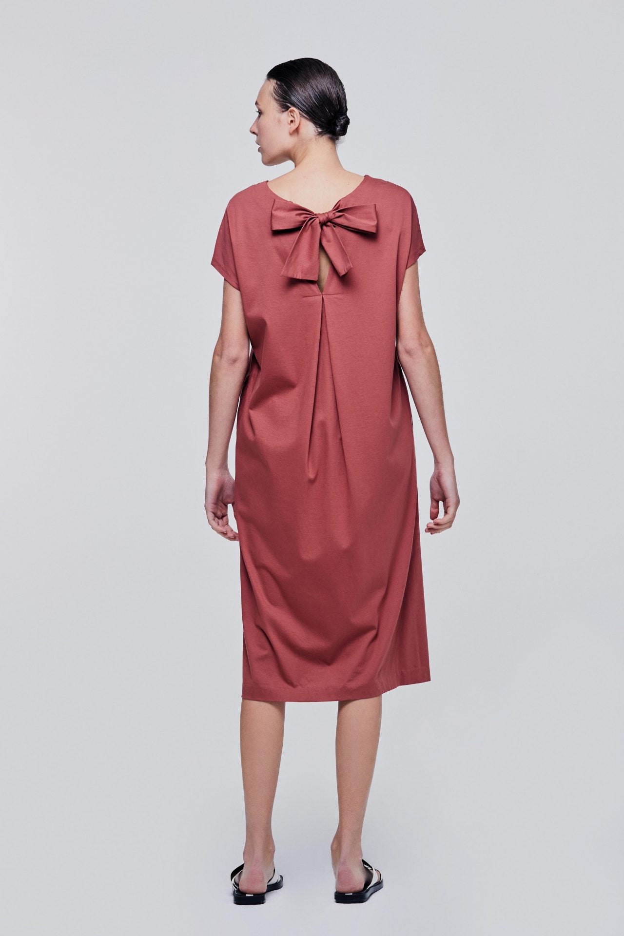 color:ROSEWOOD