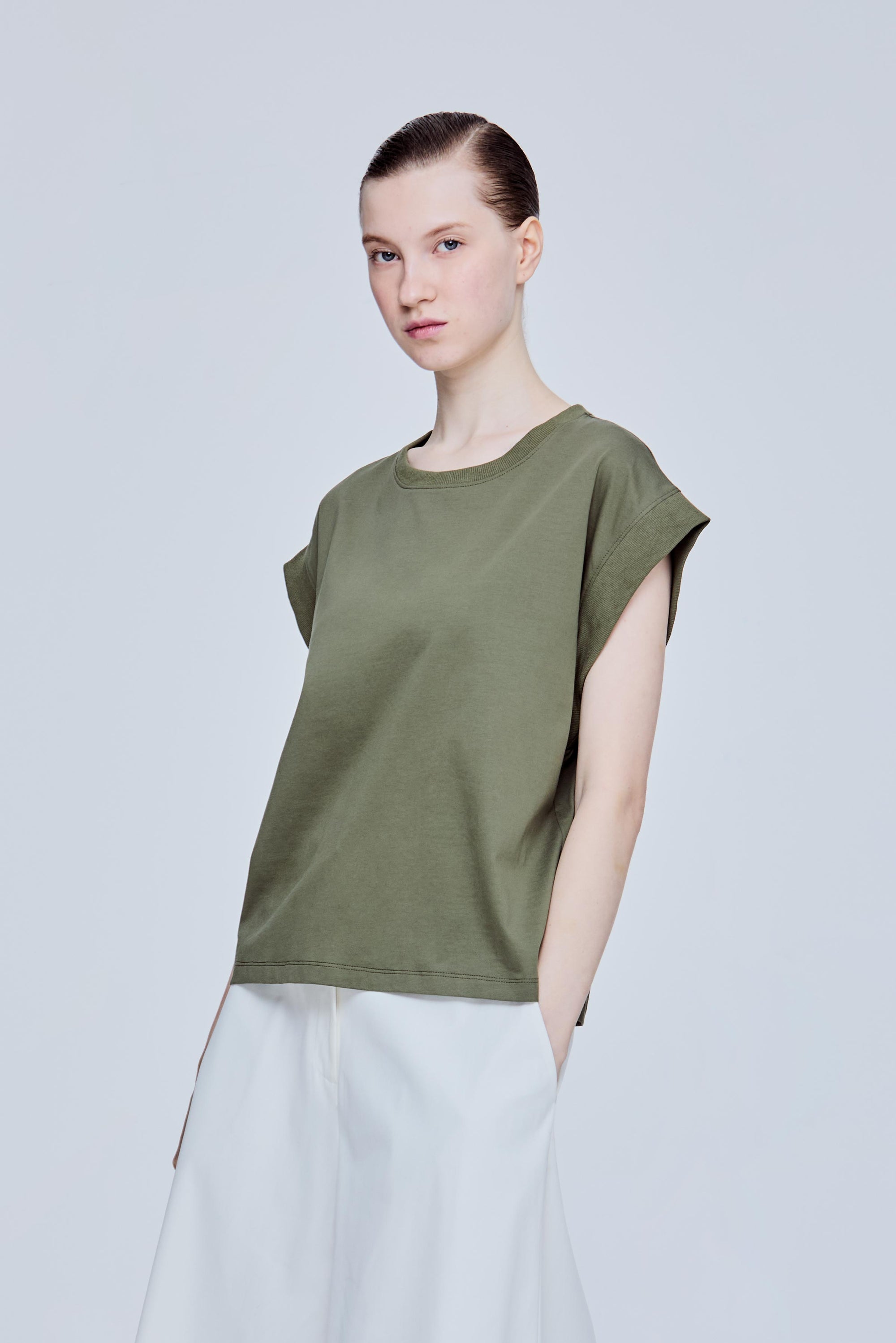 color:ARMY GREEN