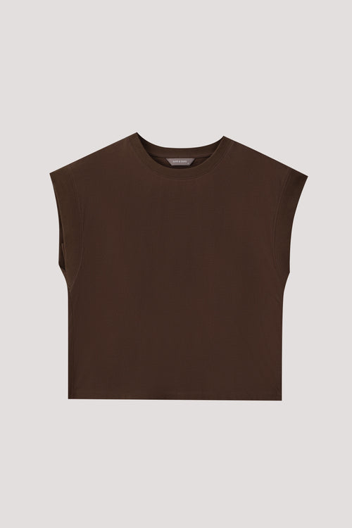color:BROWN