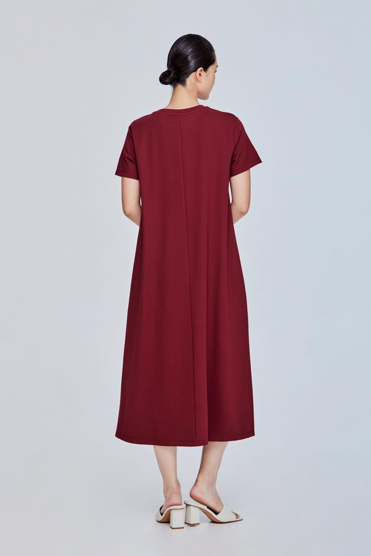 color:MAROON