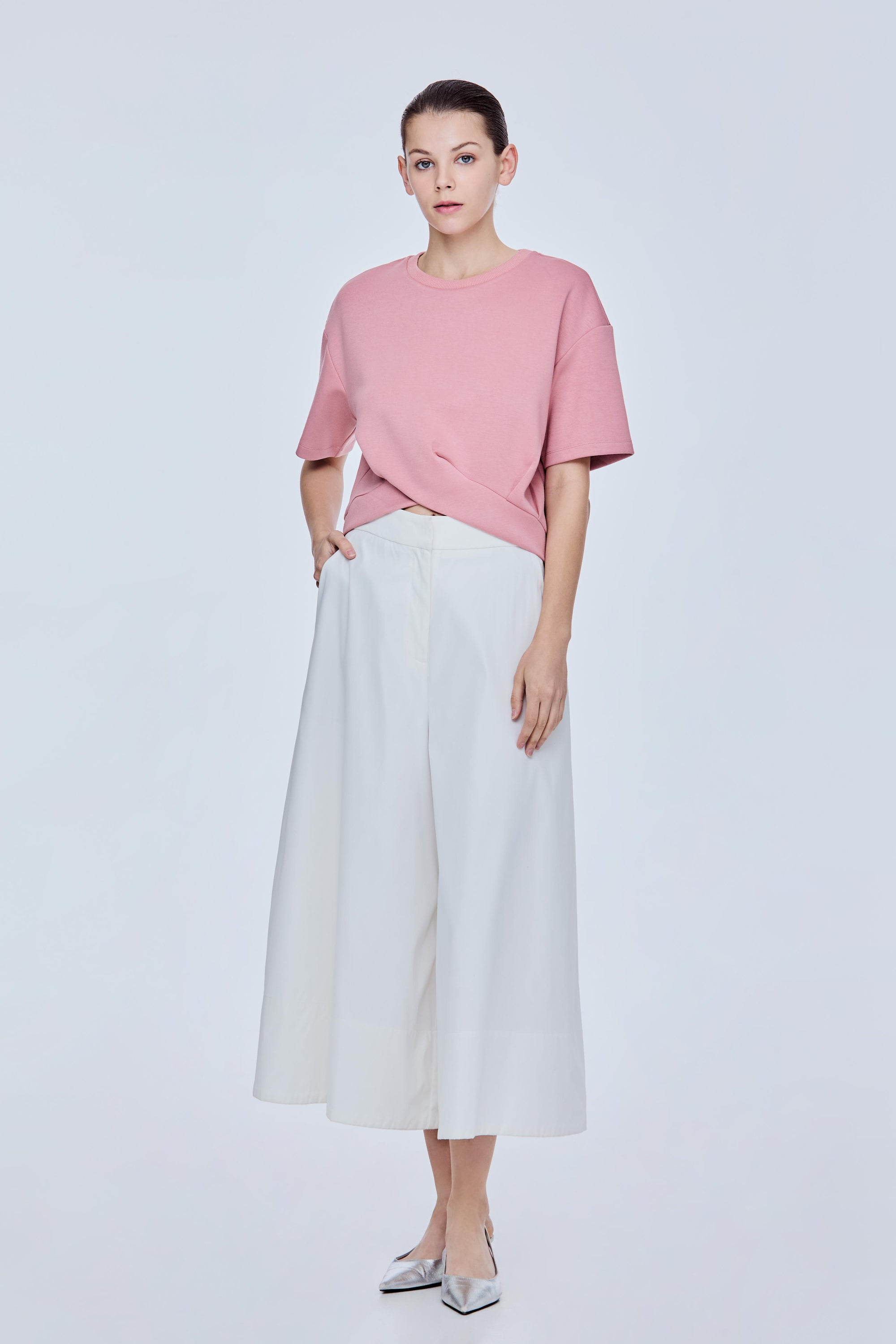 color:BLUSH
