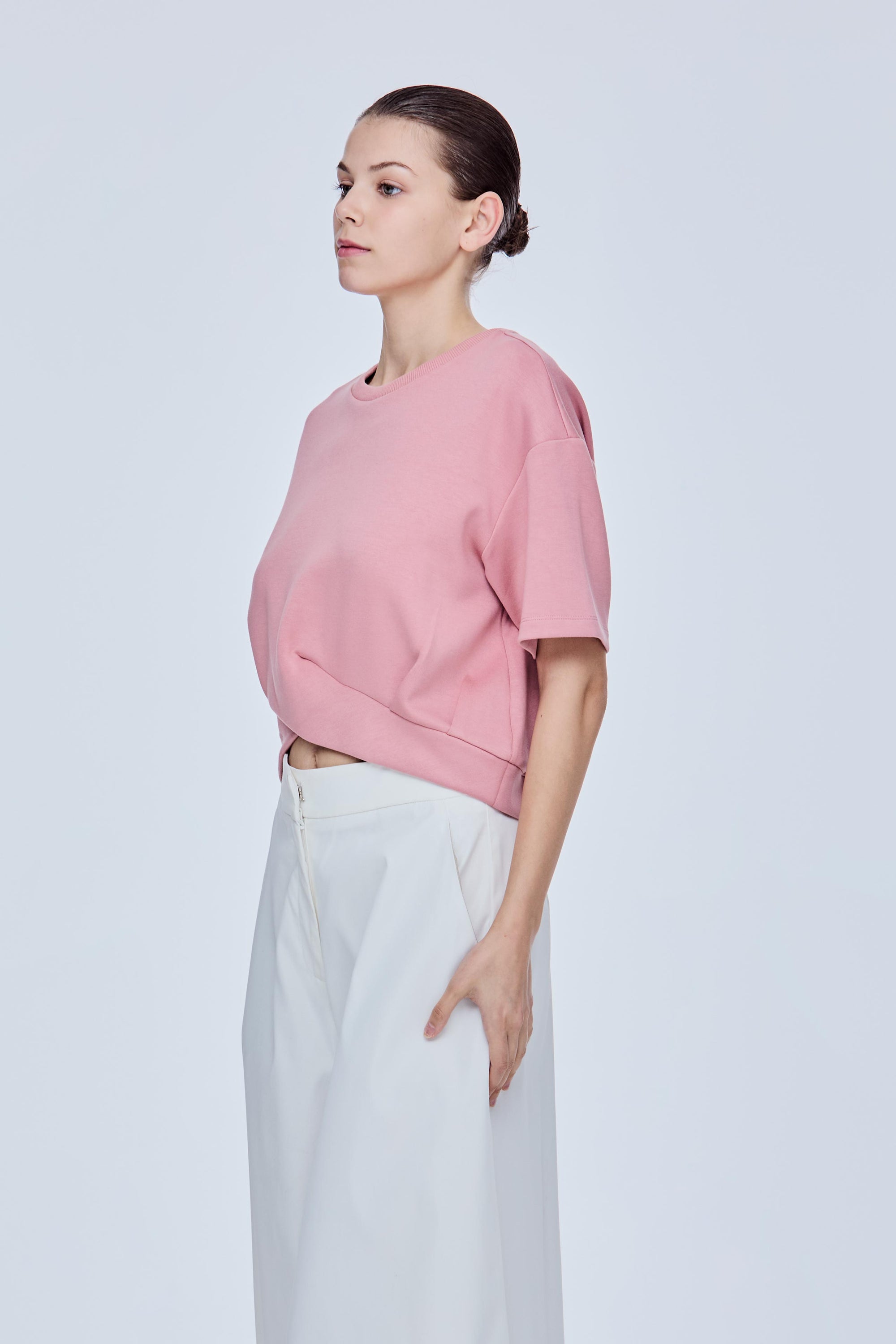 color:BLUSH