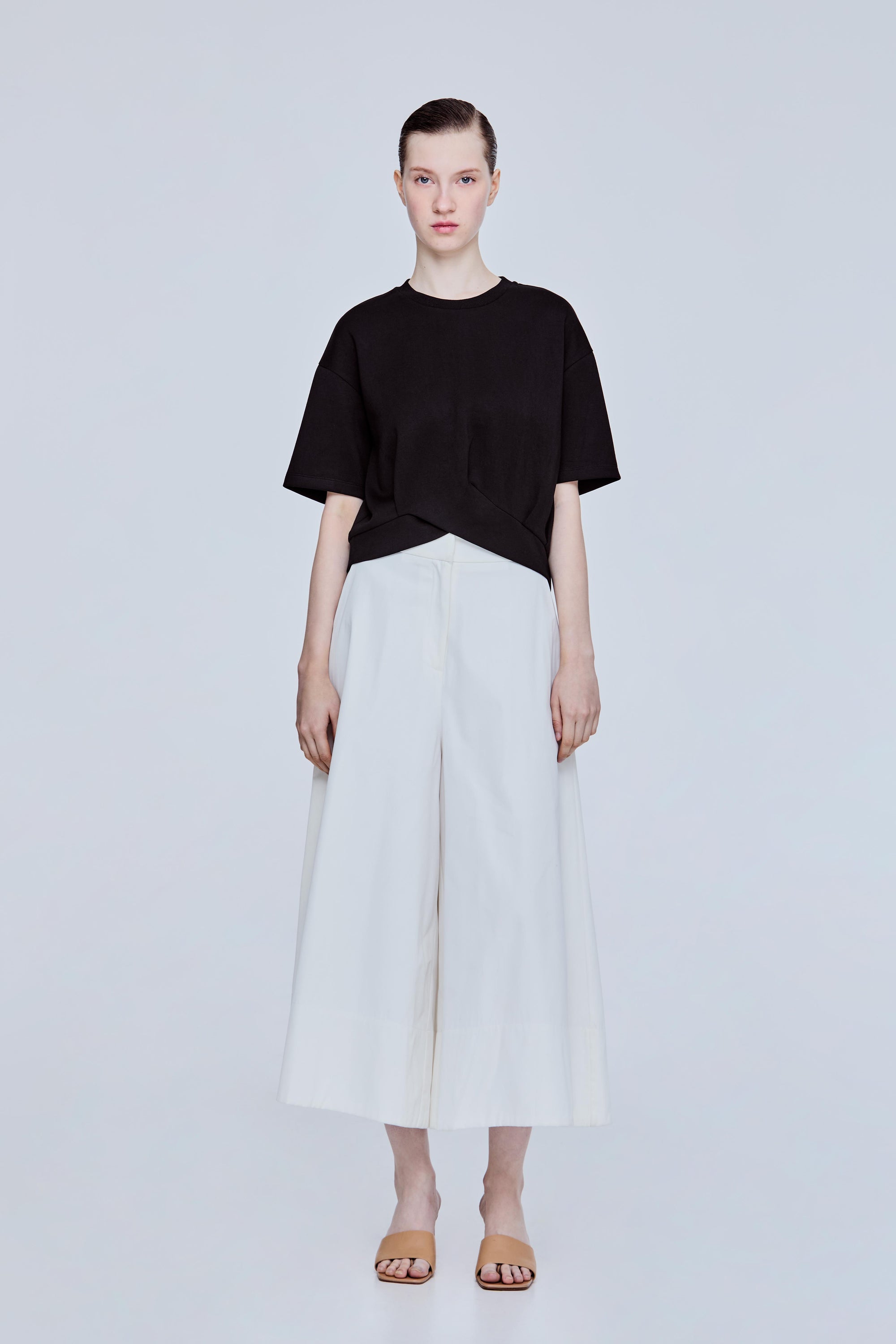 color:NOIR
