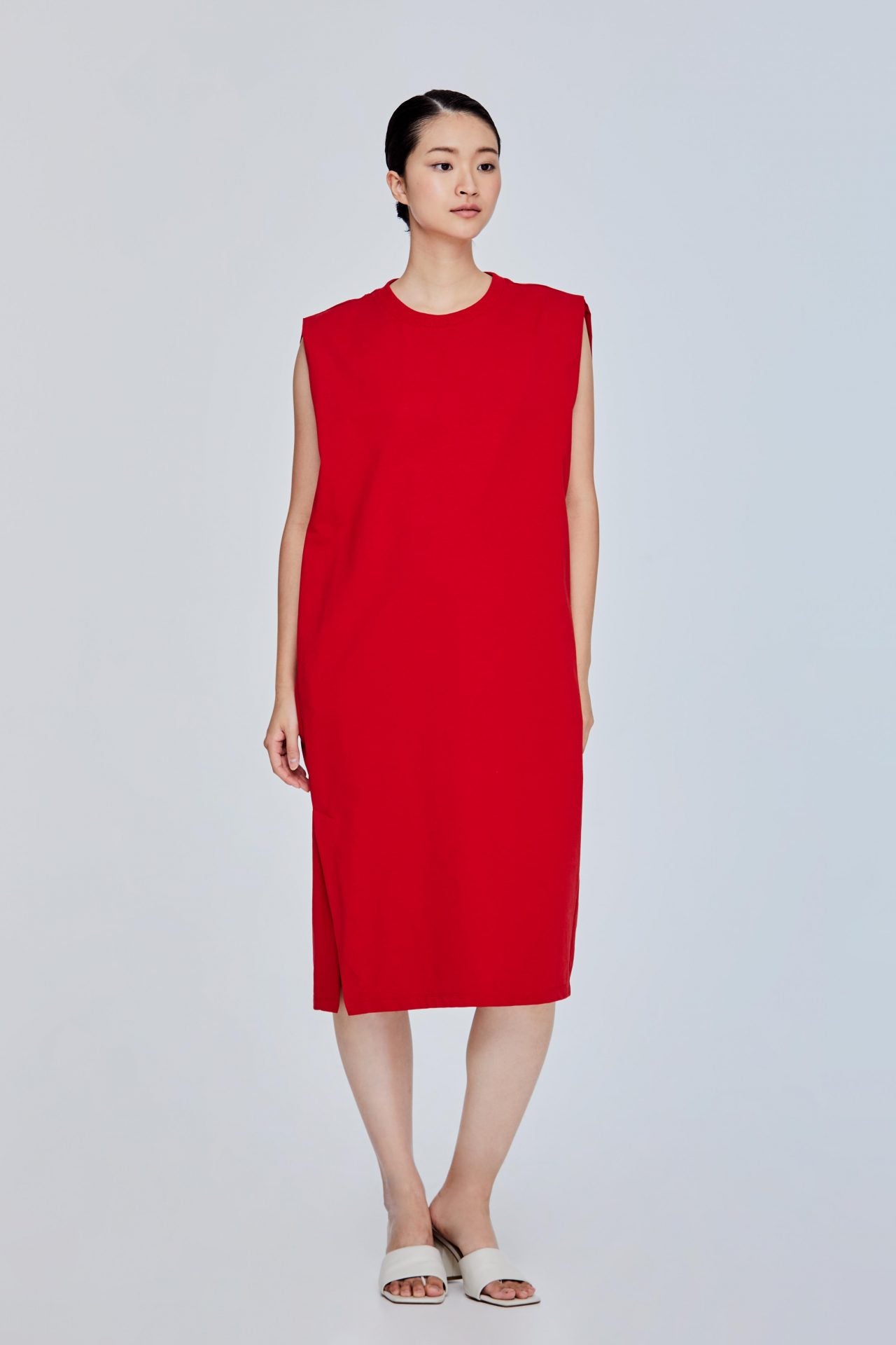 color:RED