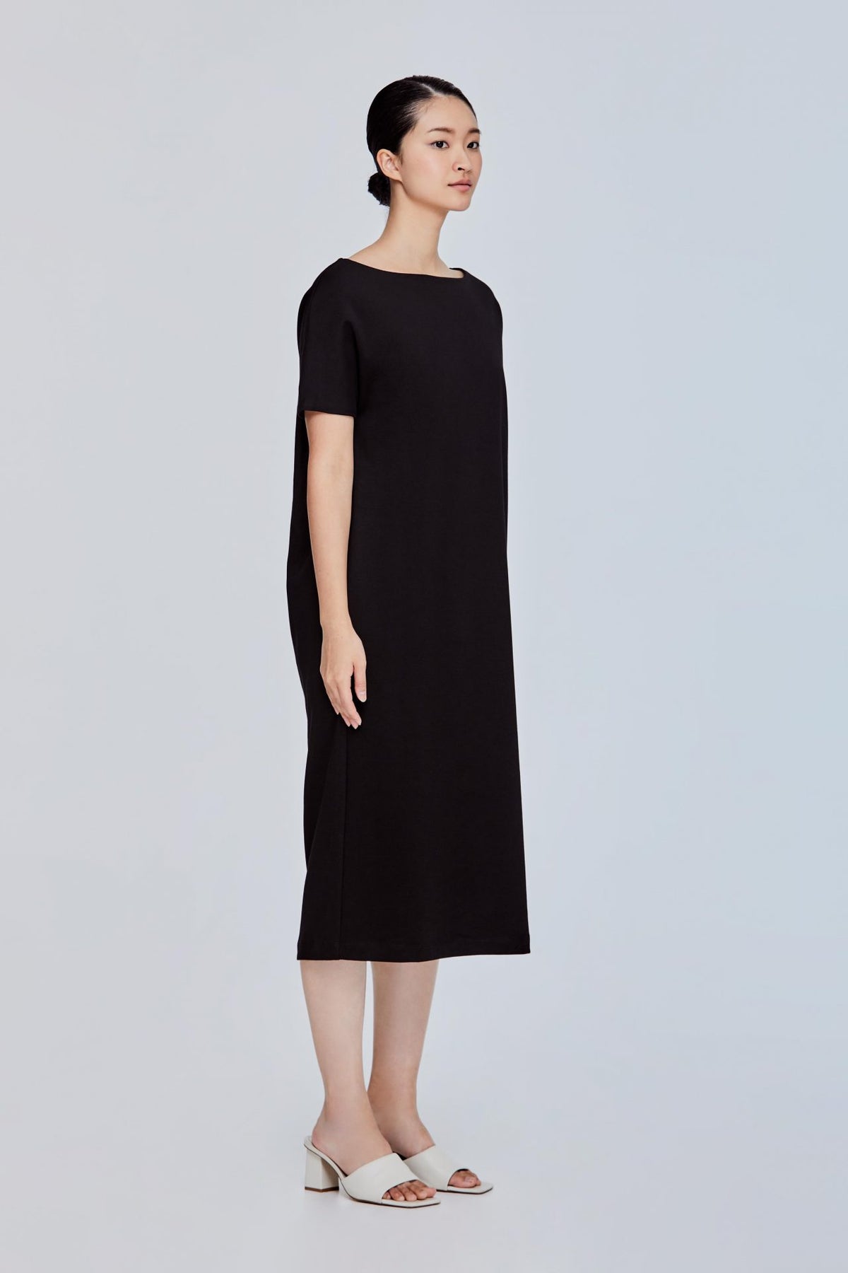 color:NOIR