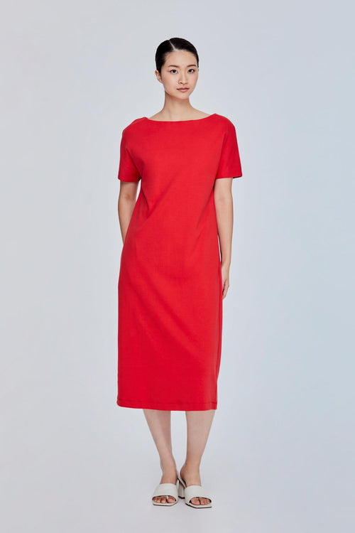 color:RED