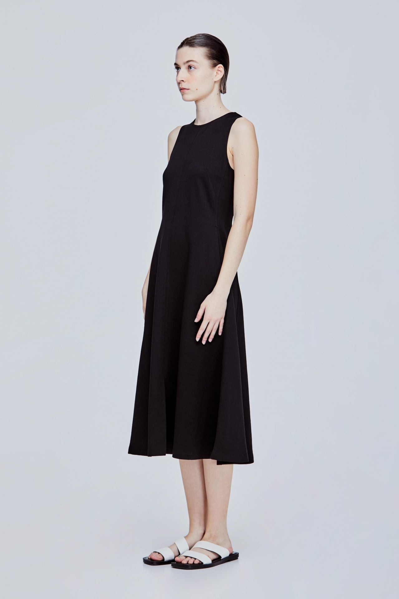 color:NOIR