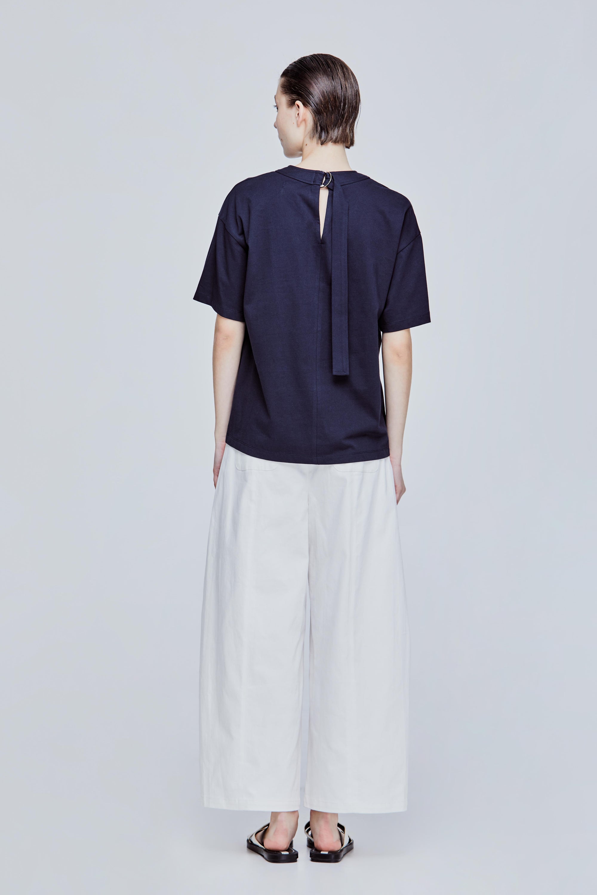 color:NAVY