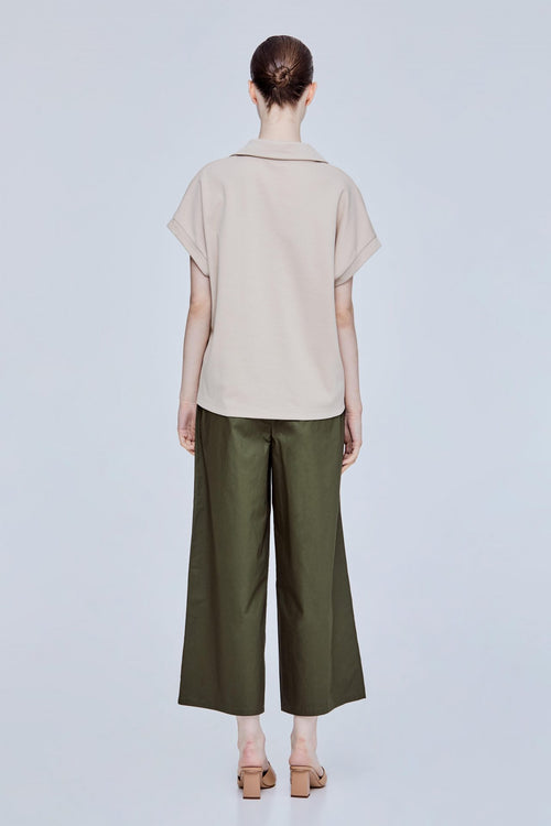 color:KHAKI