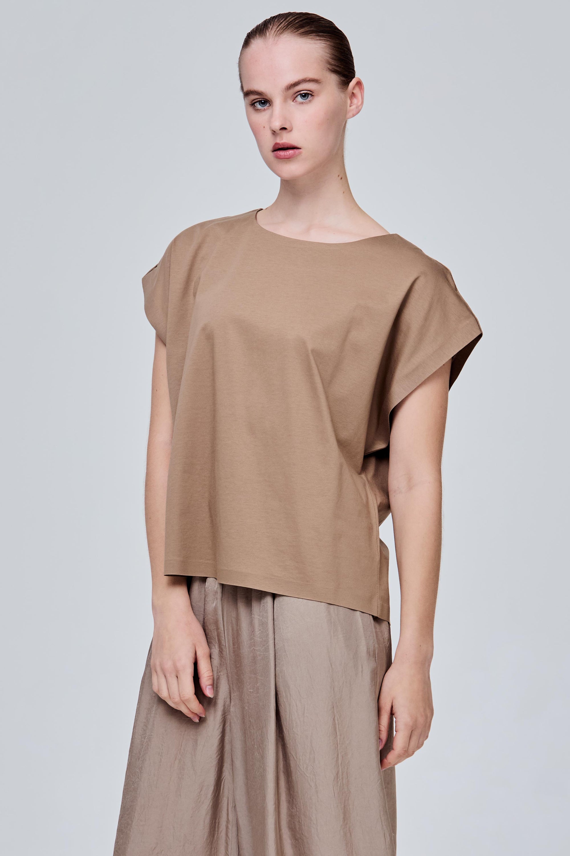 color:MOCHA