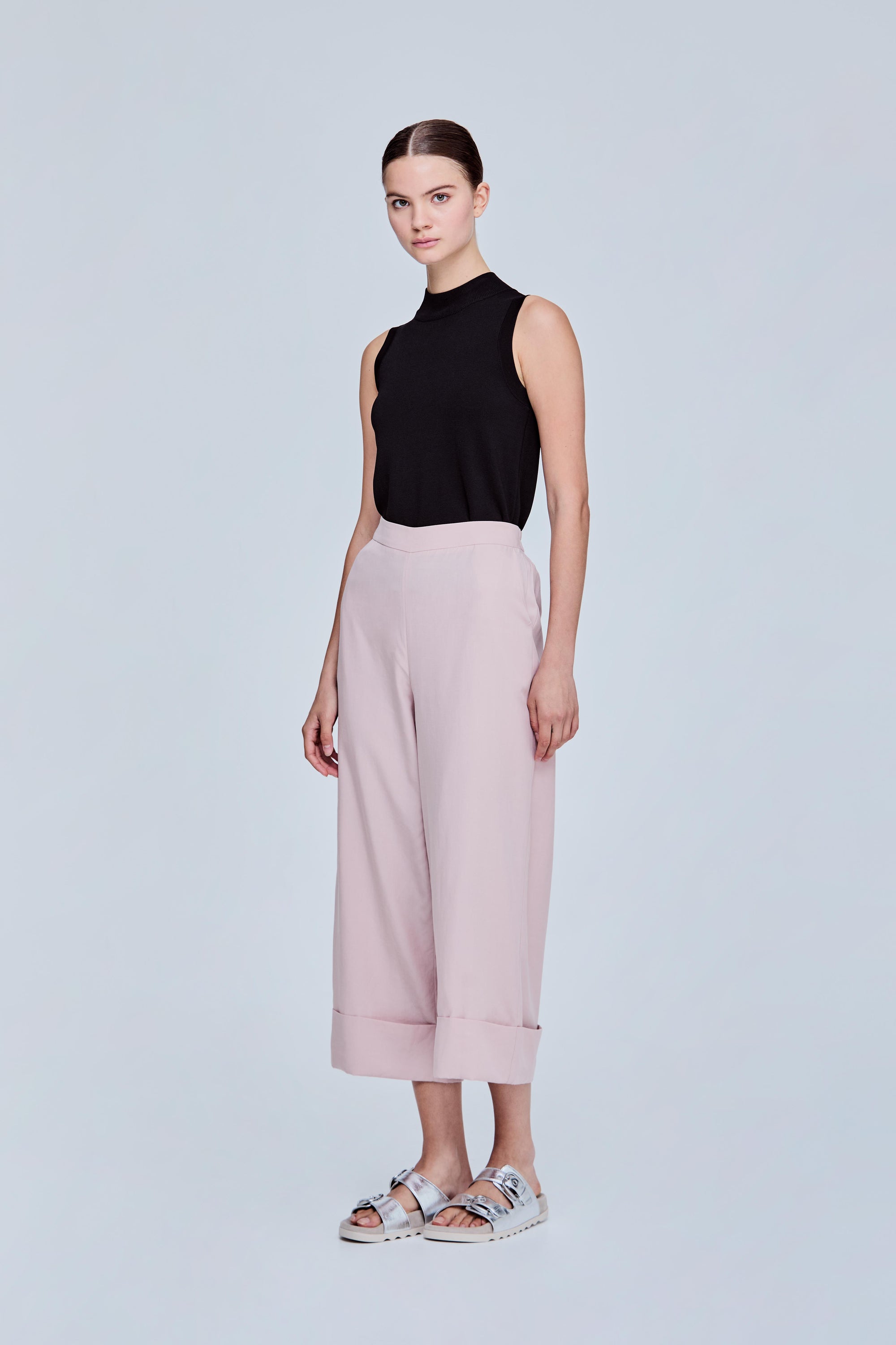 color:BLUSH