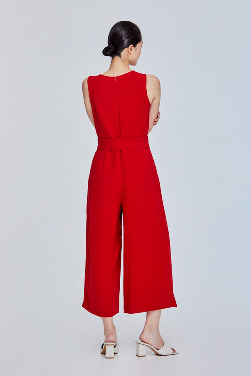 color:RED