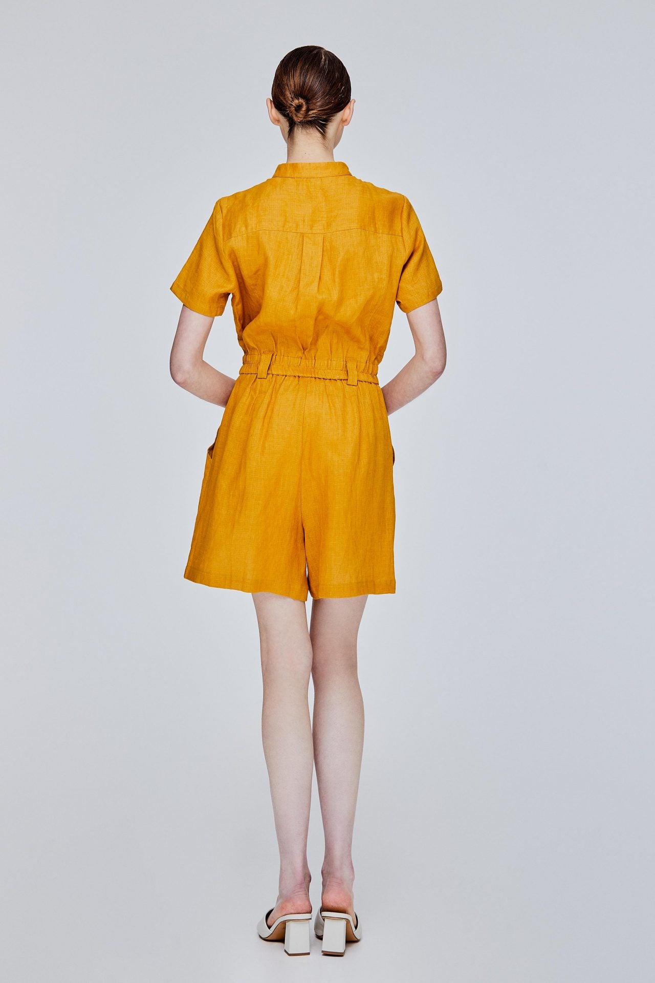 color:MARIGOLD
