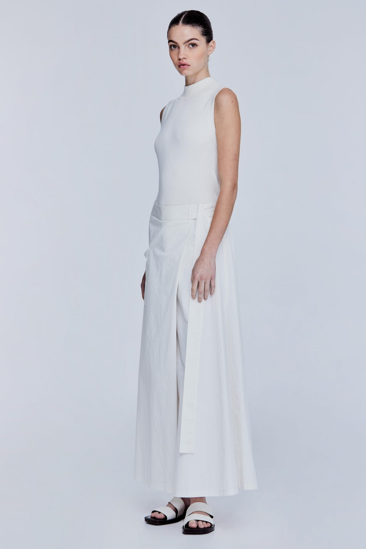 color:IVORY