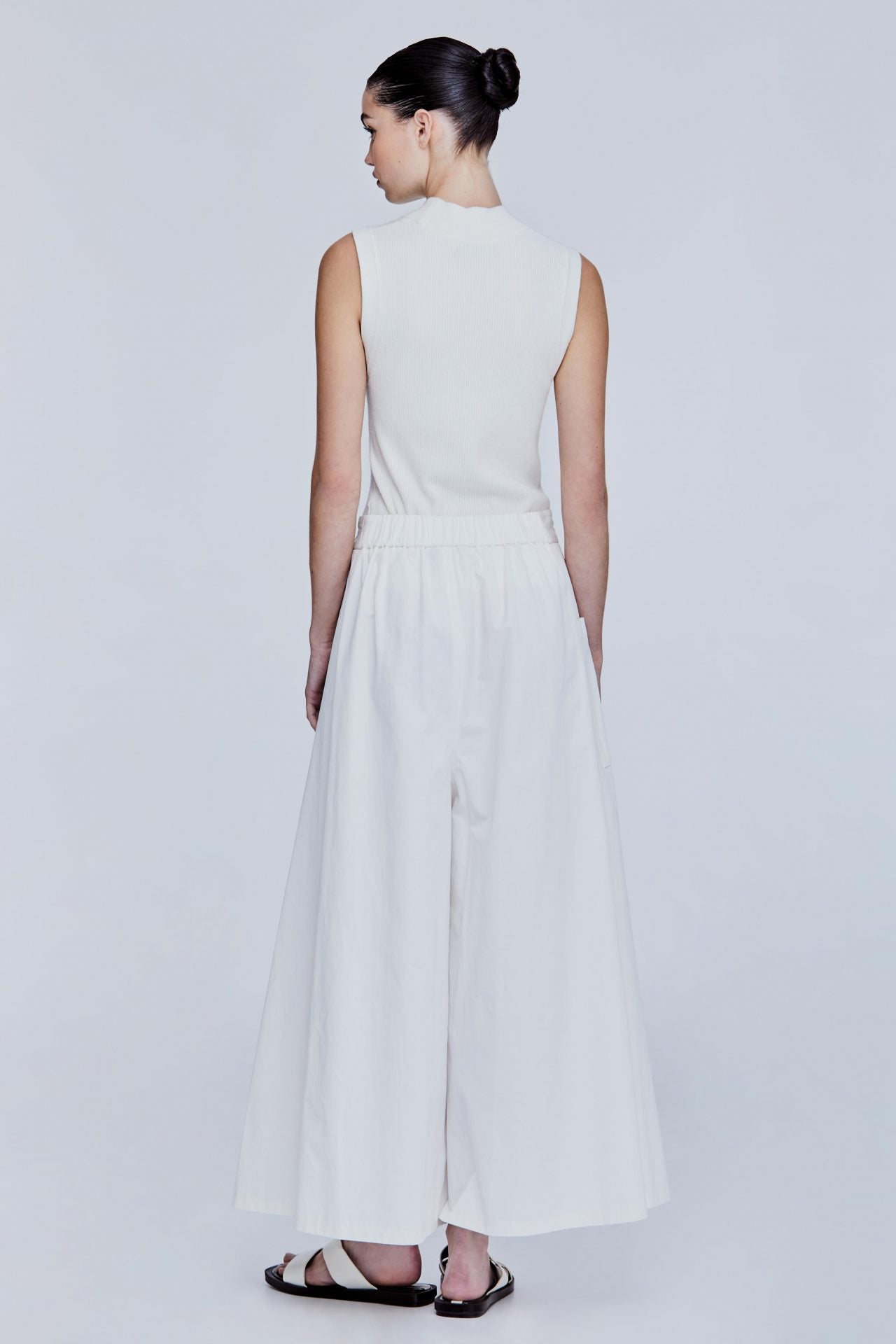 color:IVORY