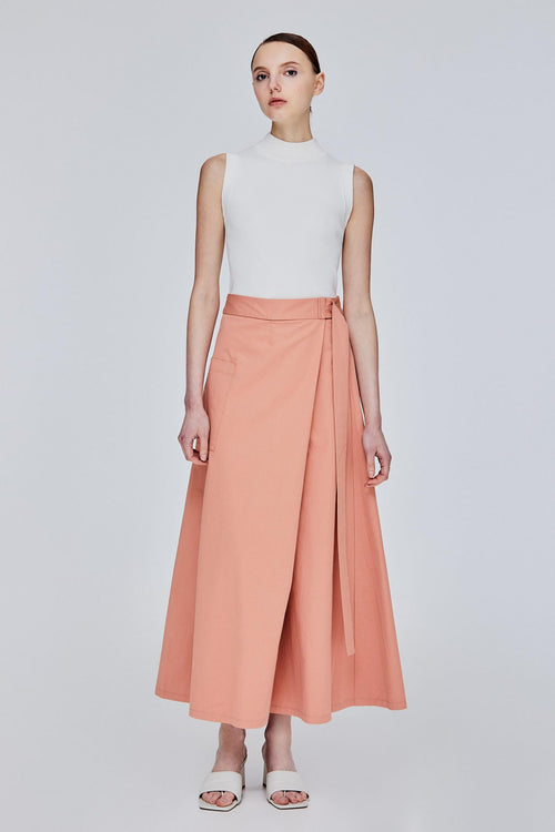 color:SALMON
