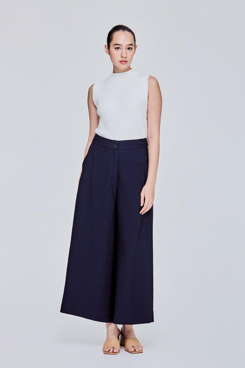 color:NAVY