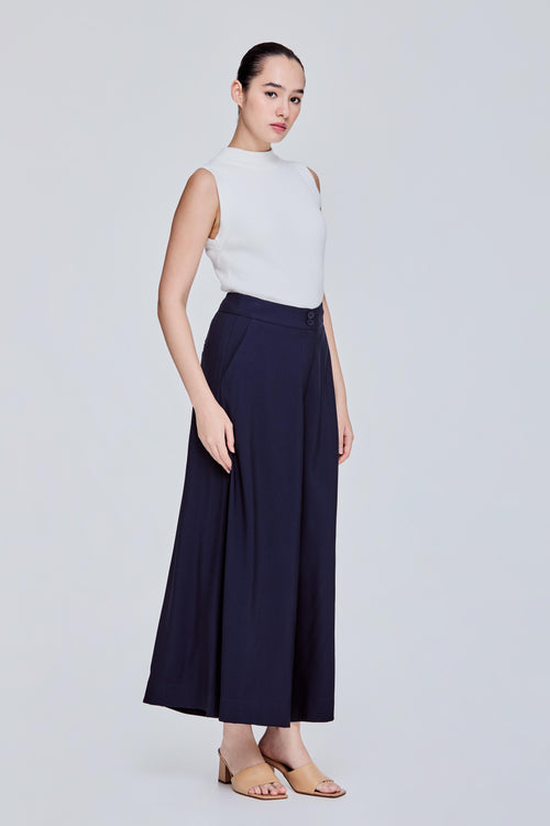 color:NAVY