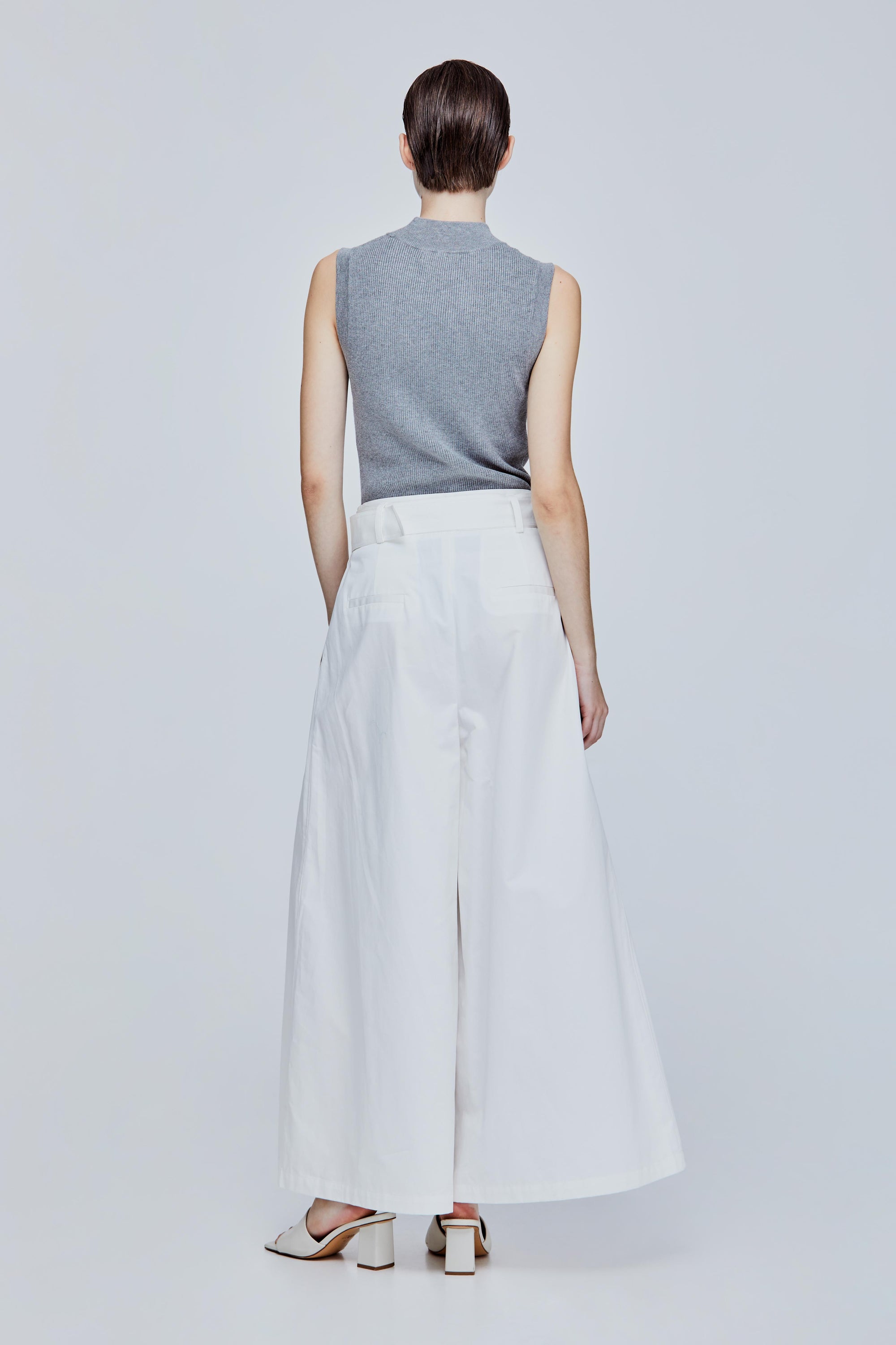color:IVORY