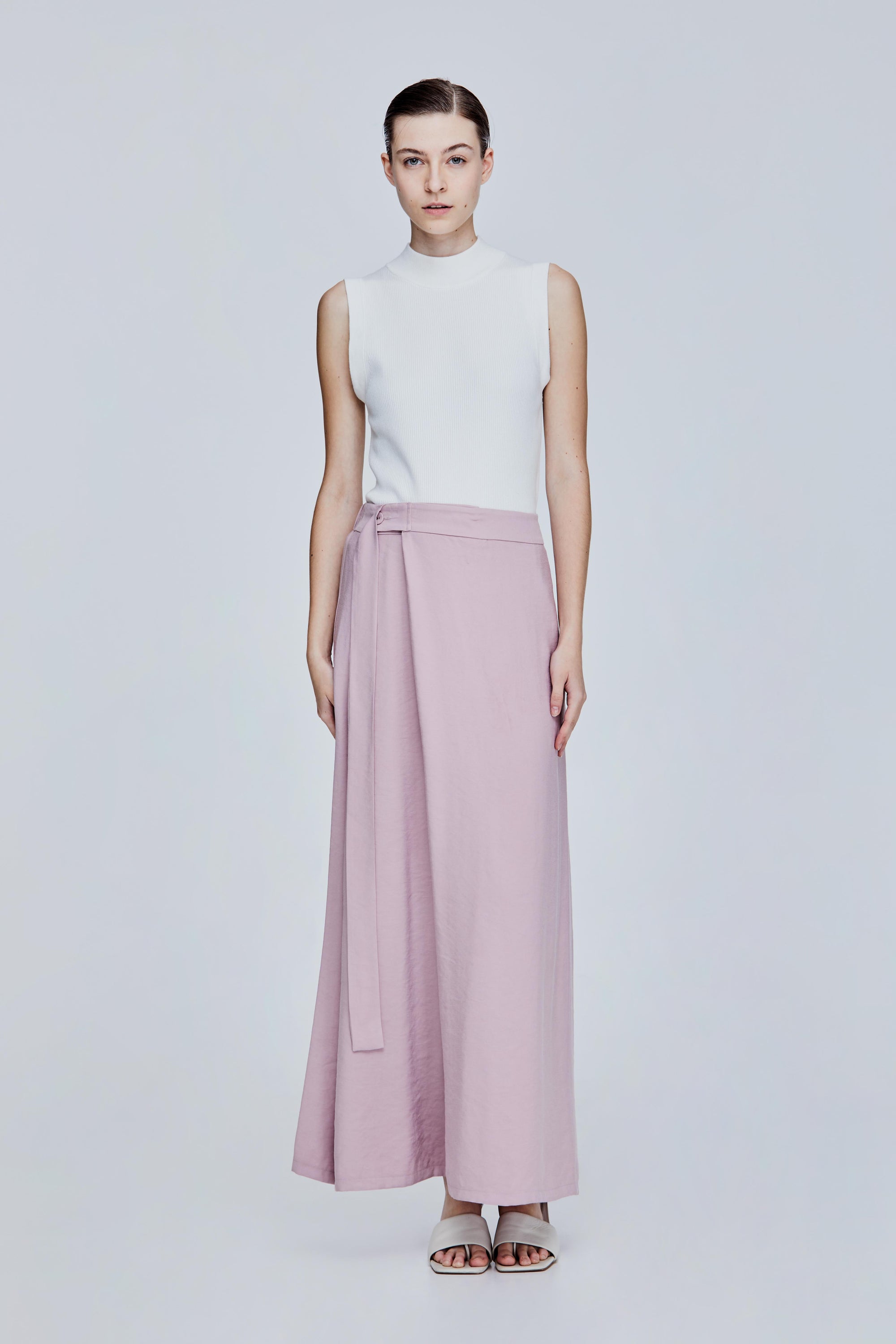 color:BLUSH