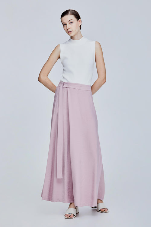 color:BLUSH