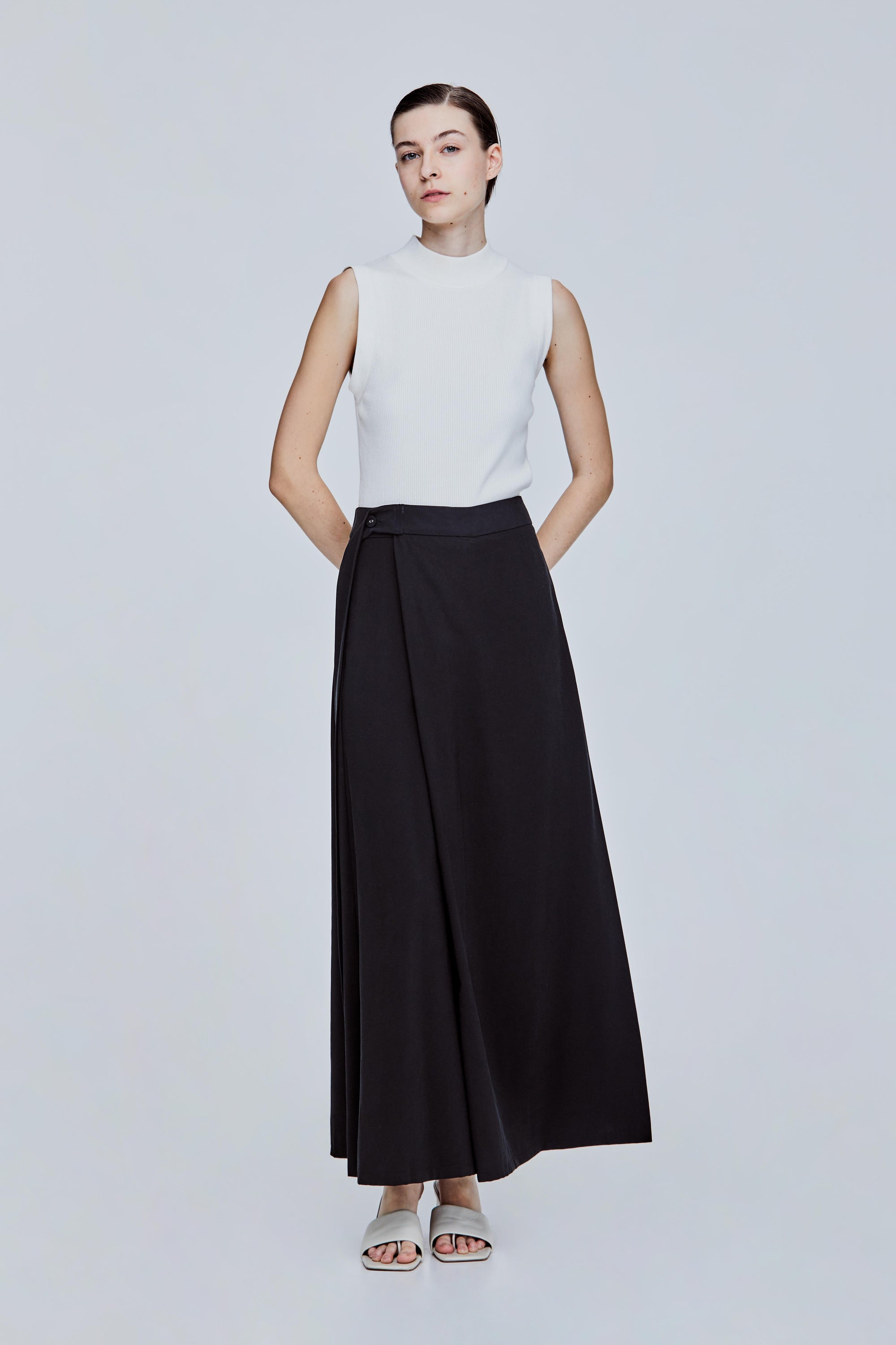 color:NOIR
