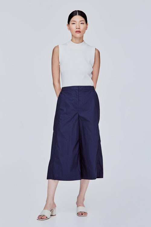 color:NAVY