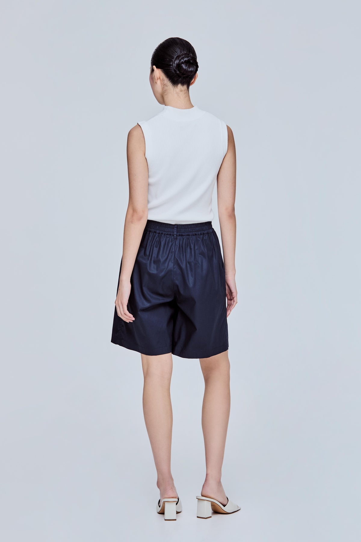 color:NAVY