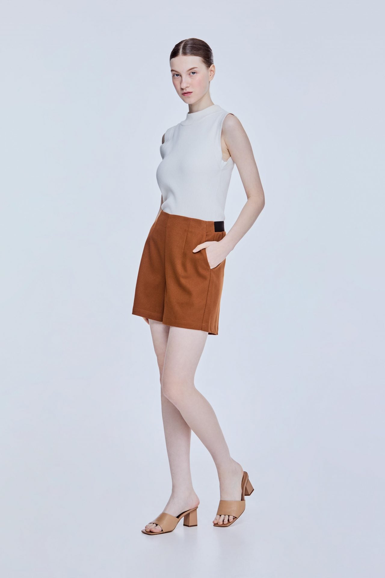 color:CAMEL