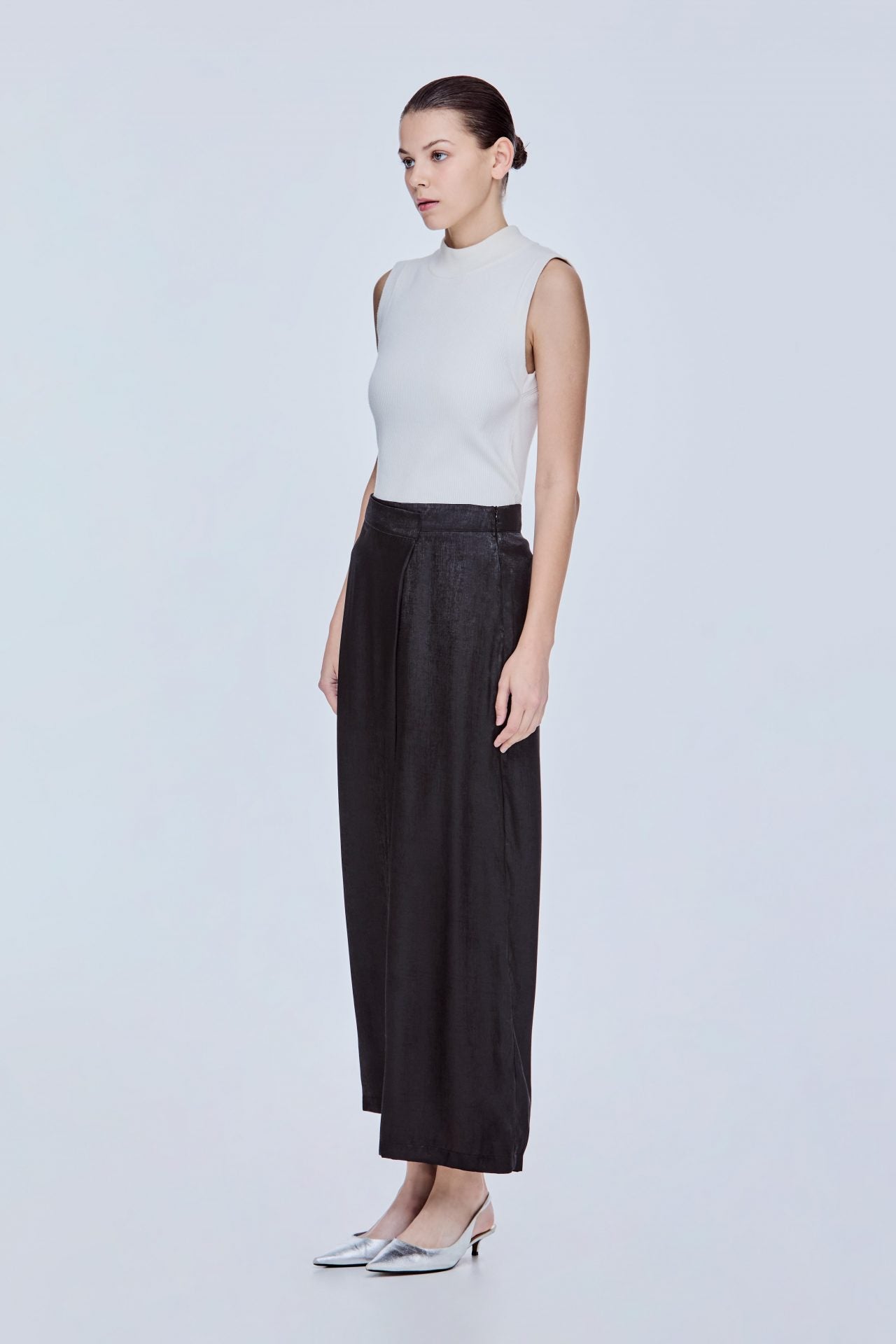 color:NOIR