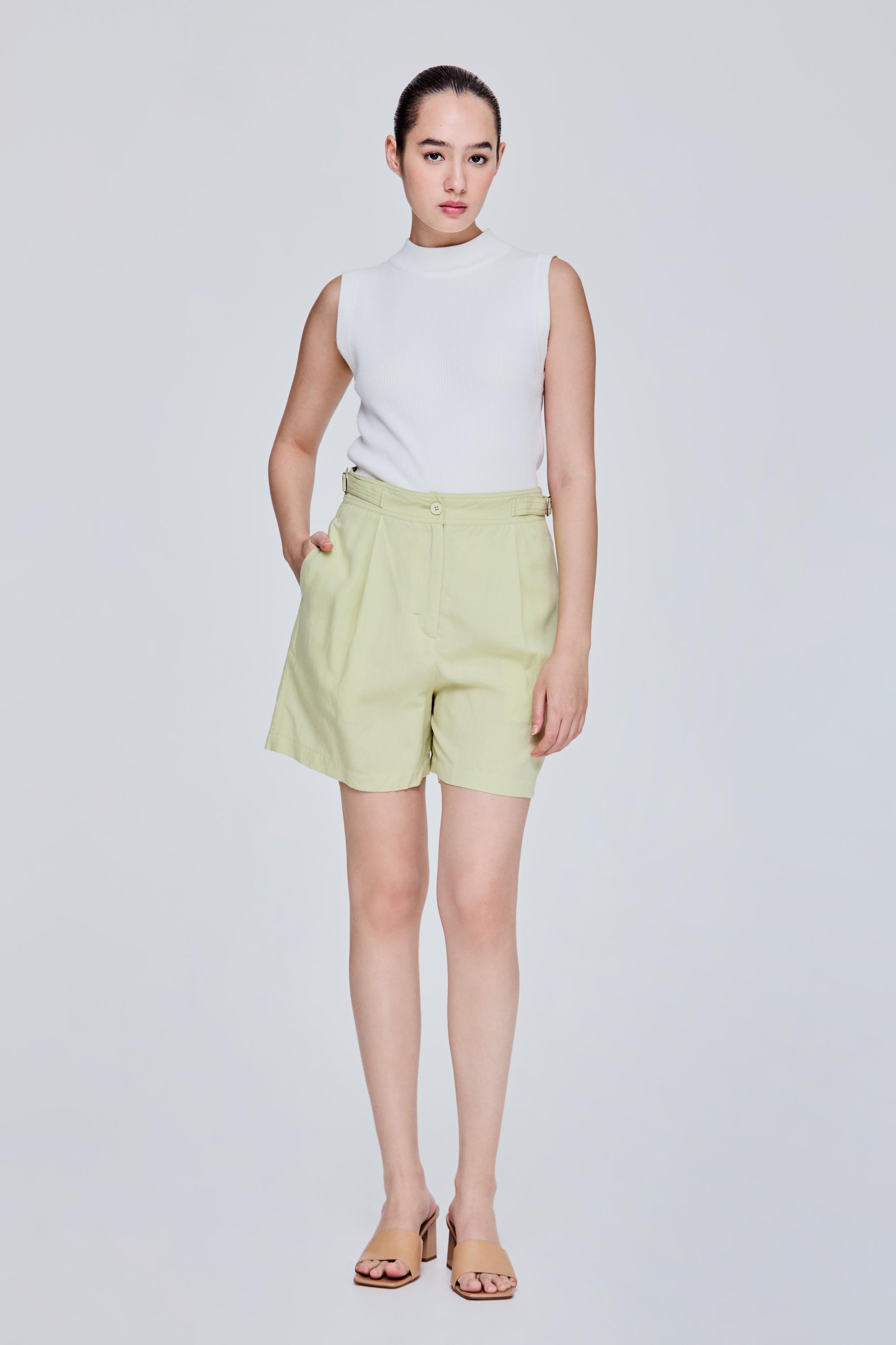 color:APPLE GREEN