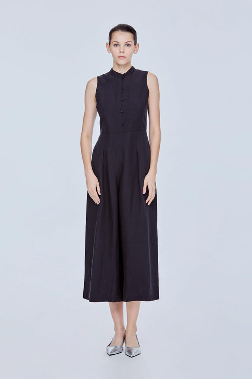 color:NAVY