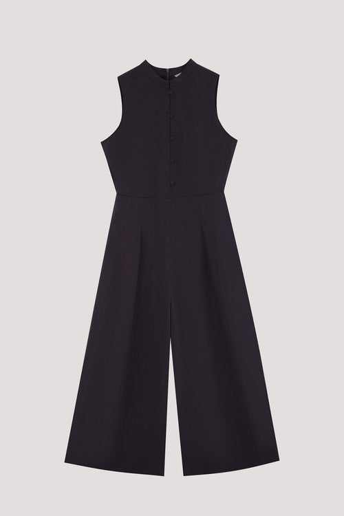 color:NAVY