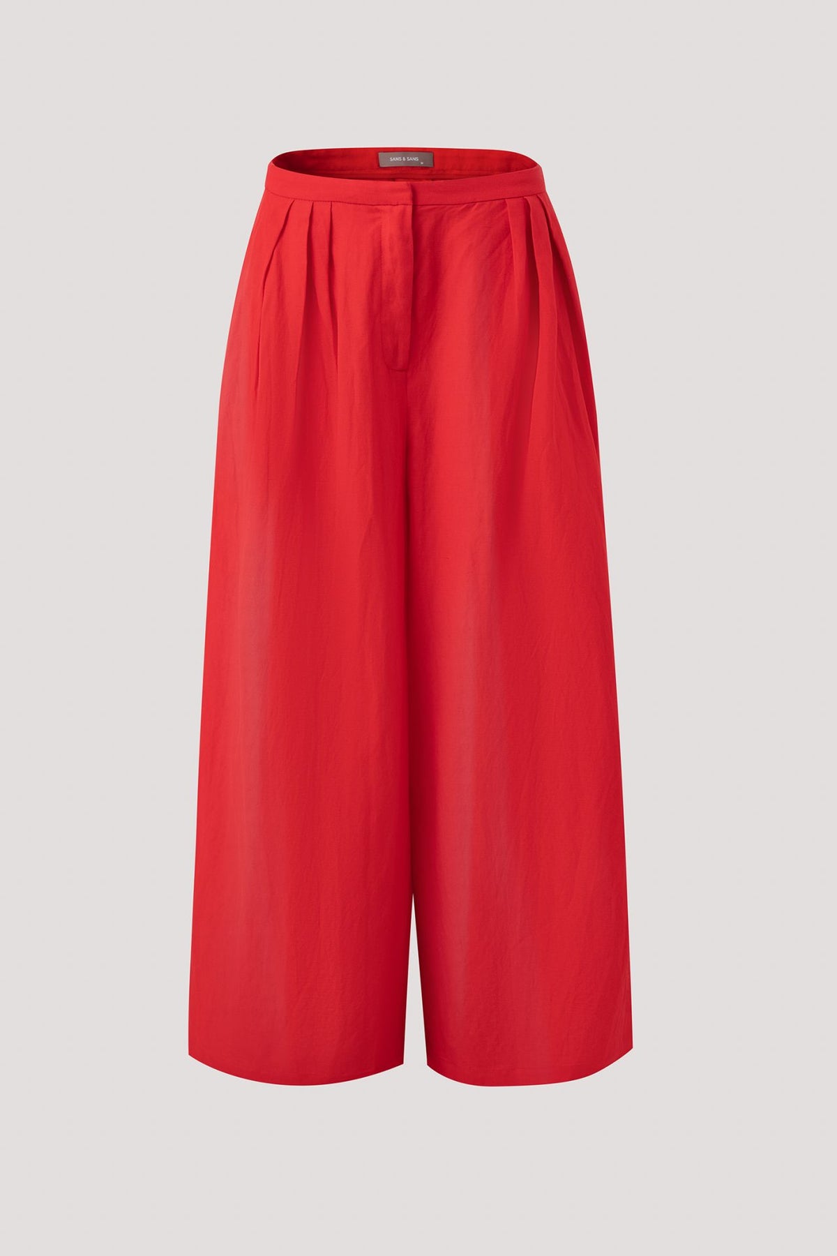 color:RED