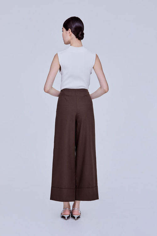 color:DARK BROWN