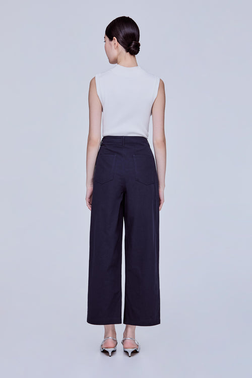 color:NAVY
