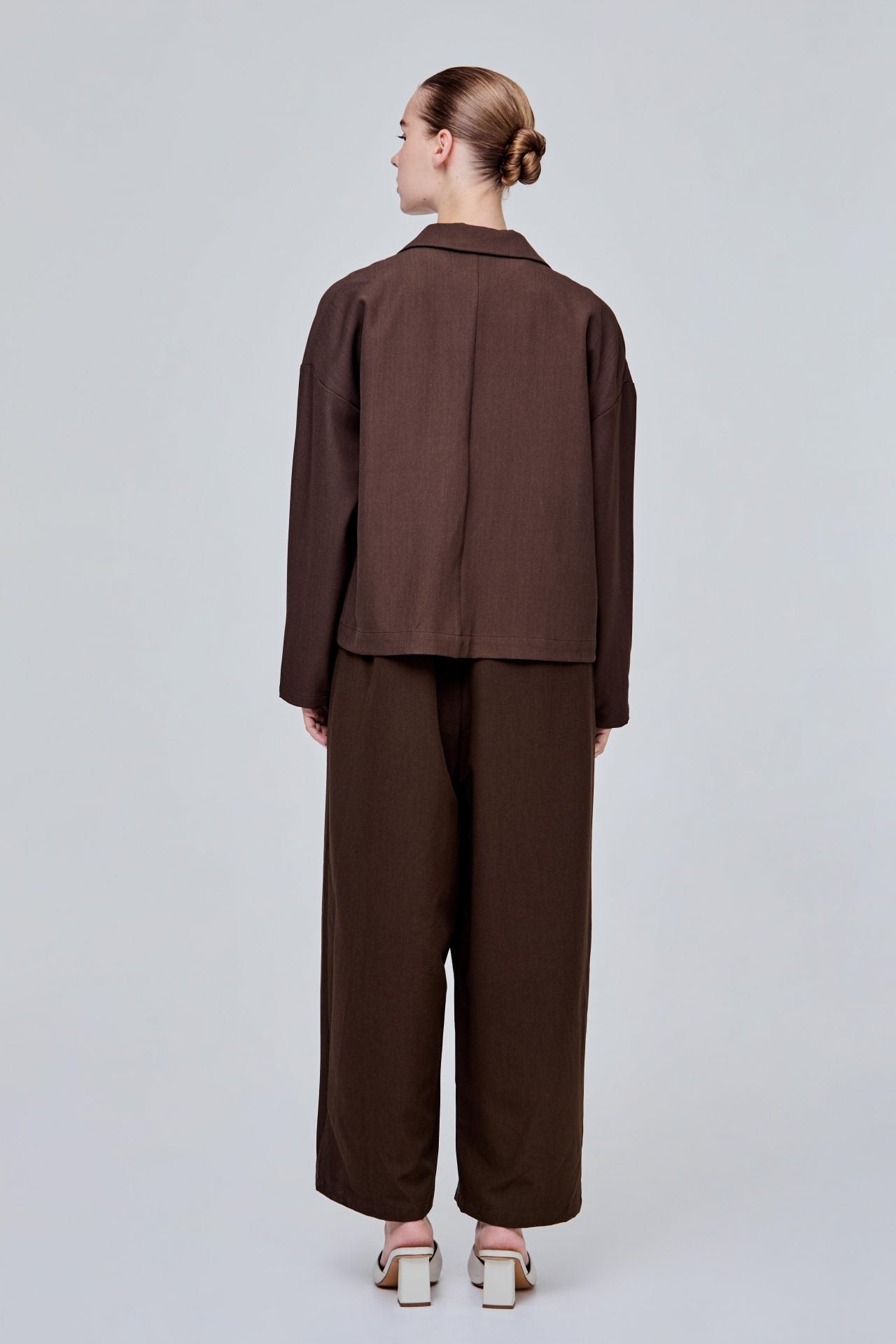 color:DARK BROWN