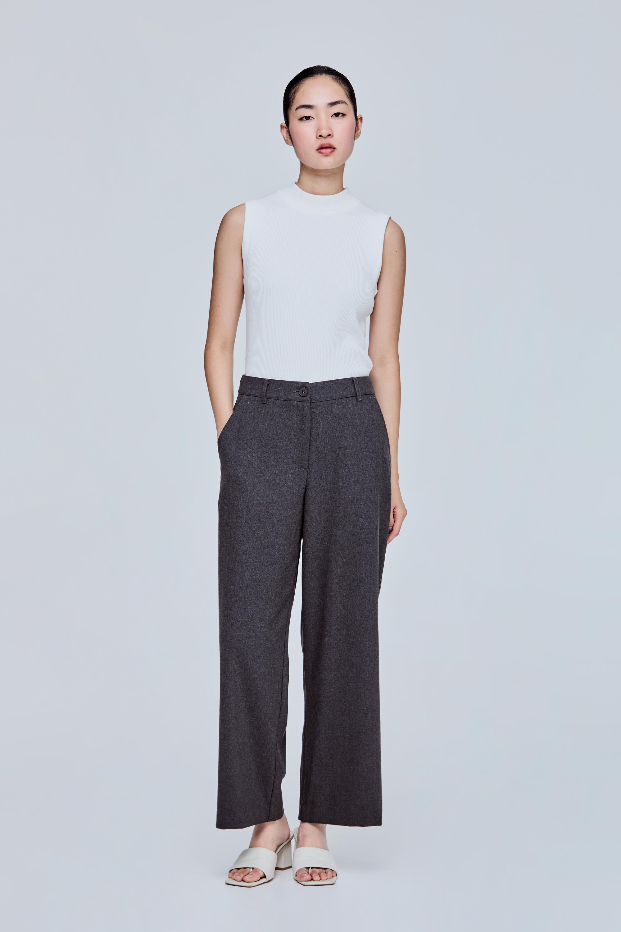 Straight Leg Pockets Trousers