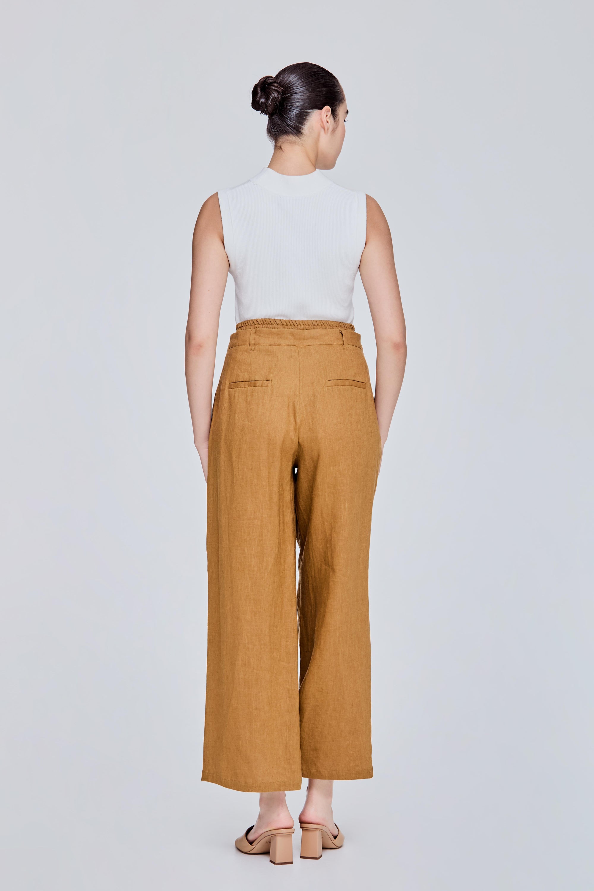 color:BRONZE