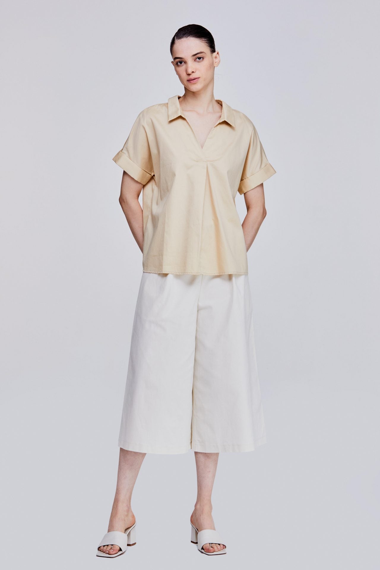 color:BUTTER
