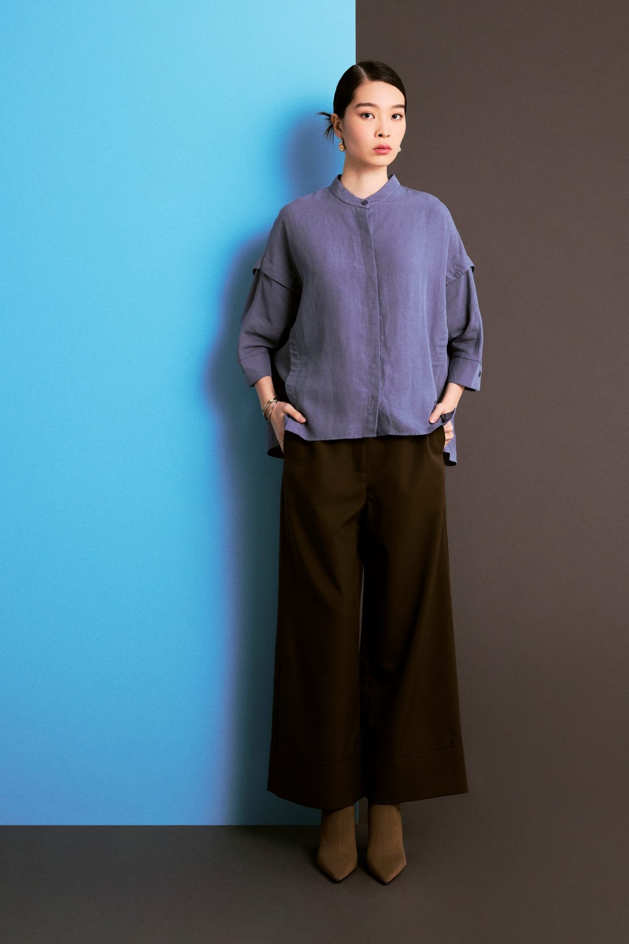 color:STEEL BLUE