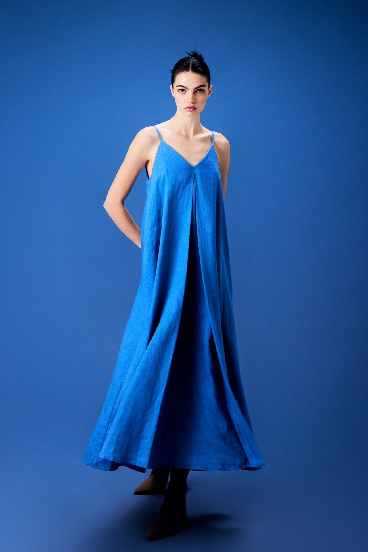 color:AZURE BLUE