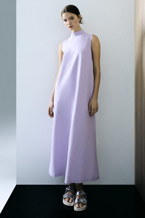 color:LAVENDER