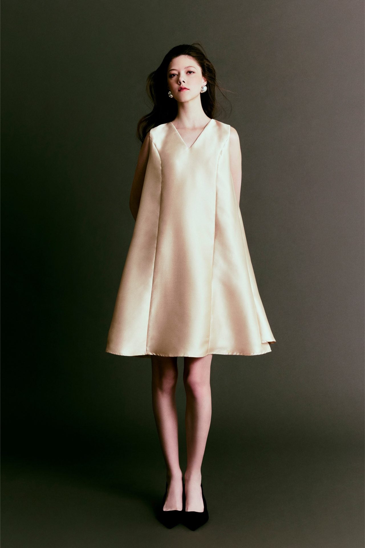 color:CHAMPAGNE