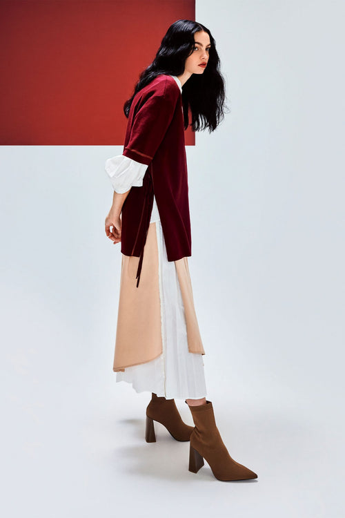 color:MAROON