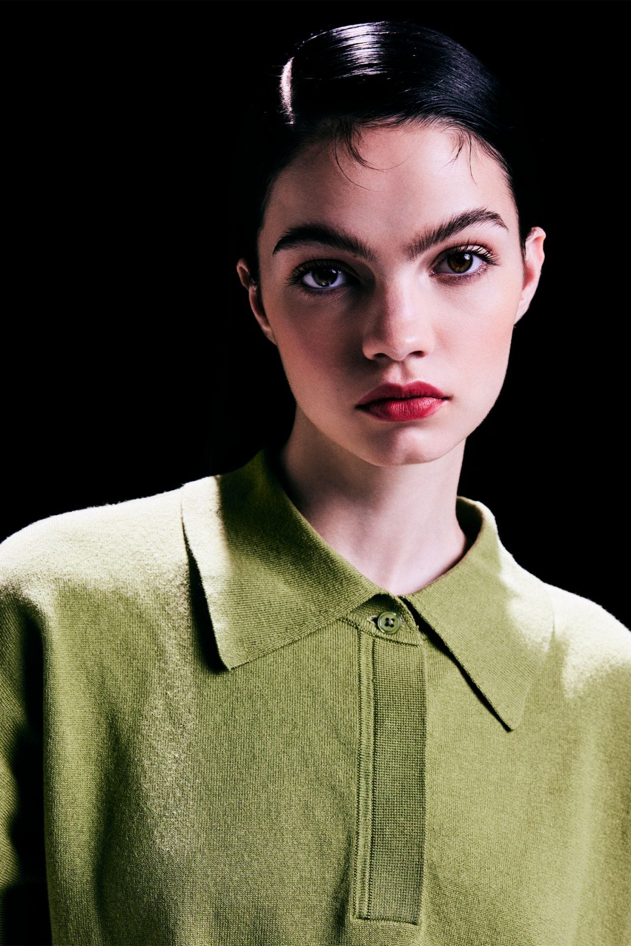 color:OLIVE
